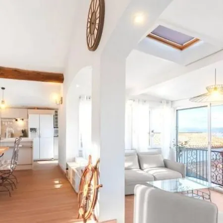 فيلة La Maison De L'octroi - Vue A 180° سُت